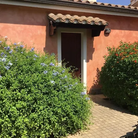 شقة In Sardegna With Swimming Pool بولا