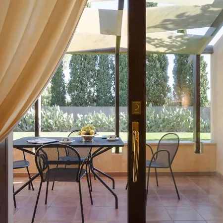In Sardegna With Swimming Pool شقة *