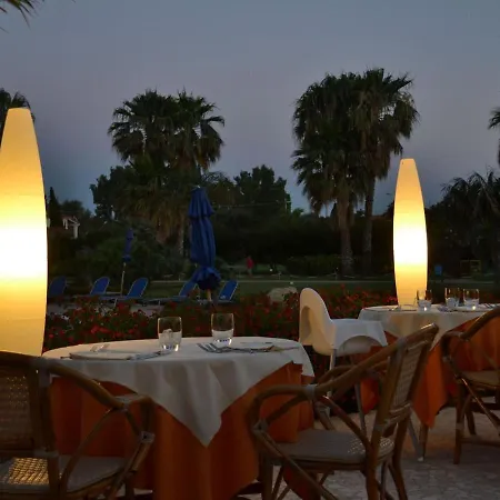 In Sardegna With Swimming Pool شقة *