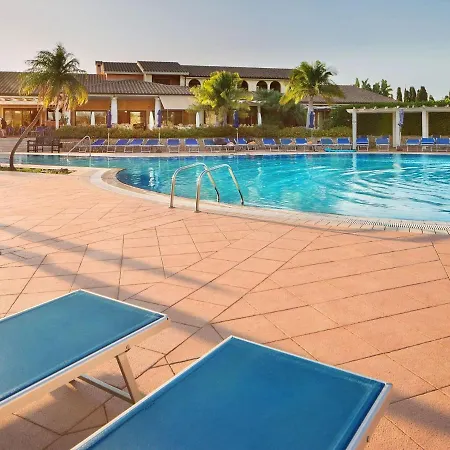 In Sardegna With Swimming Pool Pula
